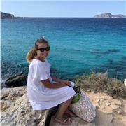 Maestra, Laureata in Scienze della Formazione Primaria